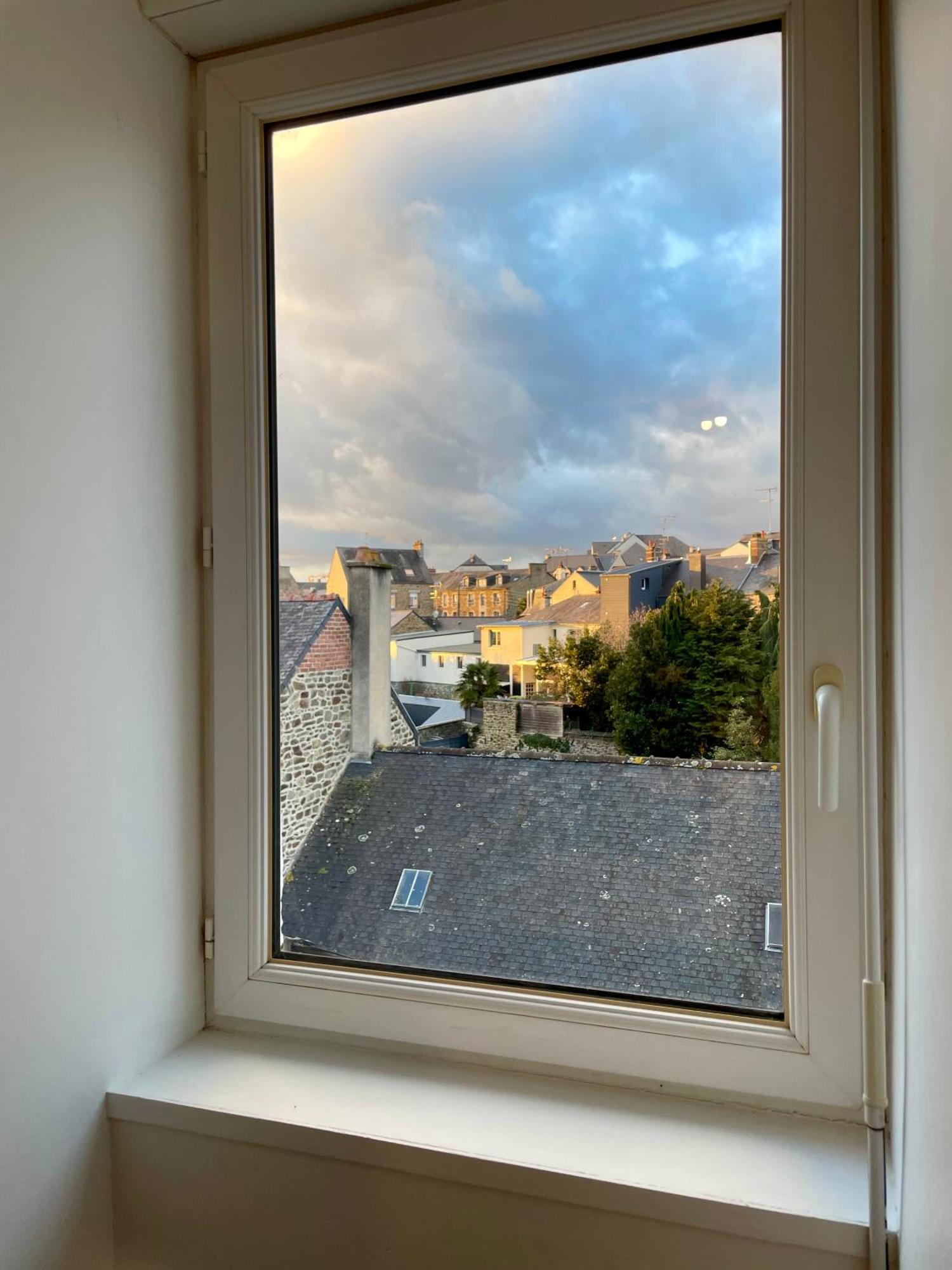 L'Escapade Apartment Fougeres Bagian luar foto